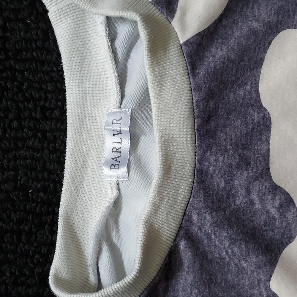 Gray & Cream Camo sweatshirt - Picture 2 of 6